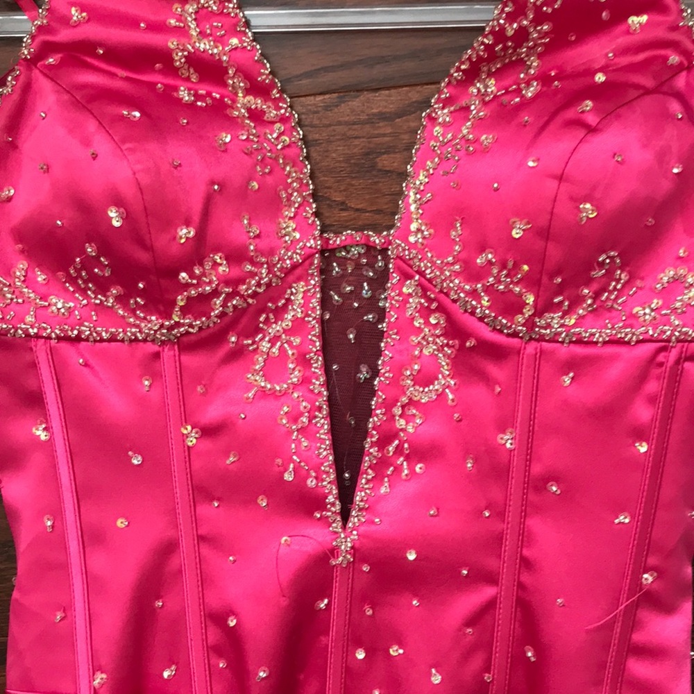 Prom dress - Picture 3 of 7